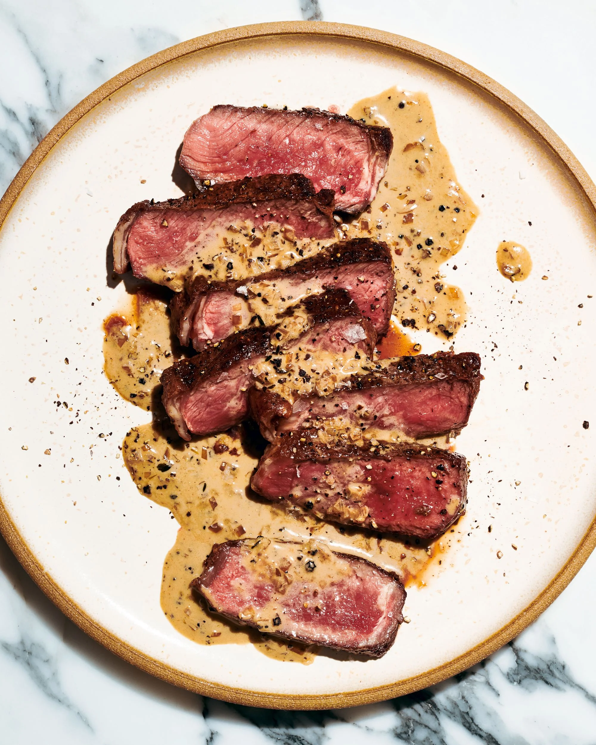 Mastering Steak au Poivre: A Flavorful Experience with Coarse Peppercorns